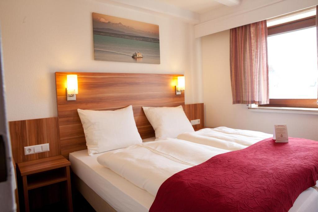 Hotel Knaus Am Hafen Uhldingen-Mühlhofen Kamer foto